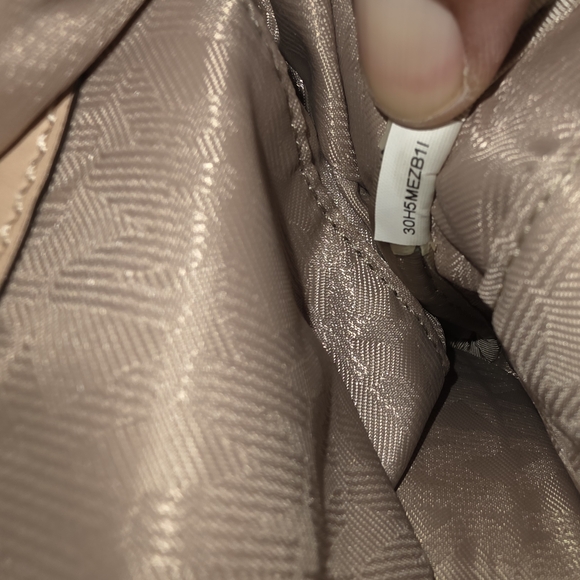 Michael Kors Beige and Gold Women's Backpack and Wallet Set - Picture 7 of 14